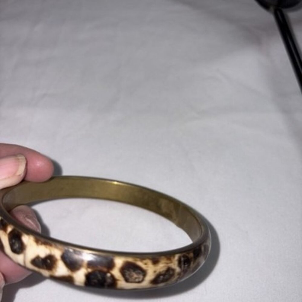 Animal Print bangle - Picture 4 of 7